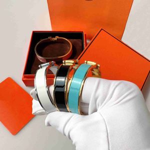 Classic autre bracelets Designer Bijoux Bracelet Letter Bracelet Bracelet Bracelet Bracelet en acier inoxydable adapté aux hommes Boîtes à cadeaux en option