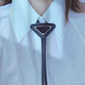 Klassieke P Designer Fashion Tie Men Women omgekeerde driehoek Geometrische brief Pak Ties Luxe zakelijke das feestje Bruiloftgeschenken T001