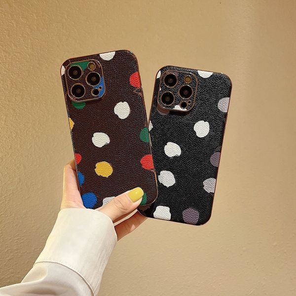 Coques de téléphone classiques pour 14 Pro Max 13 11 12 14pro 11promax Designer en cuir Silicone tpu Rainbow Spots Ornement Couverture arrière pour les femmes Deux Style noir et or à base de cas