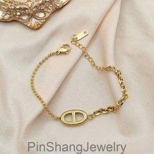 Klassieke varkensarmbanden letter c ketting goud armband titanium staal brief vrouwen luxe ontwerper cadeau bruiloft feestje sieraden niet vervagen