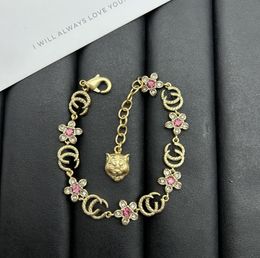 Bracelet de créateur classique à fleurs roses pour femmes, couple, cadeau de vacances, fiançailles, bracelet de luxe, bijoux pour amoureux de mariage