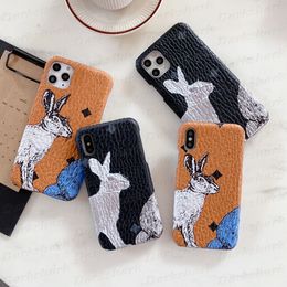 Classic Rabbit M Print Telefoonhoesje voor iPhone 15 14 13 12 Mini 11 Pro Max X Xs Xr 8 7 Plus Lederen Huid Achterkant Bumper Dierenverf Cover iPhone14pro