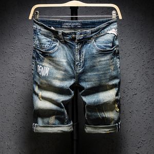 Classique rétro en détresse hommes lettre imprimé Jeans Shorts longueur au genou droit mince effiloché tendance Punk mâle Denim Shorts 240327
