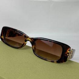 Klassieke retro -luipaard Rechthoekige kleine zonnebril voor vrouw Nieuwe stijl Luxuremerk Mode -bril door de mode -bril European Style Anti UV Sunshade gepolariseerde zonnebril