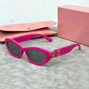 Lunettes de soleil de créateur violettes rétro classiques, lunettes de soleil anti-éblouissantes, tendance UV400, lunettes décontractées pour femmes, lunettes de lecture ovales rondes