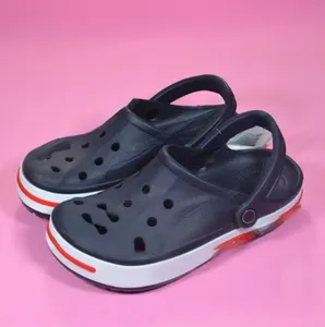 Sandalias clásicas para hombre para mujer plataforma zapatillas diapositivas niño grande triple negro blanco rojo caqui azul menta verde verano chanclas zapatos de playa sandels venta al por mayor