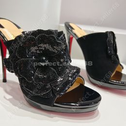 Sandalias clásicas Top zapatos de diseño de diseño de lujo de cuero Caja de vidrio transparente de pétalos de pétalos decorados de diamante de diamante