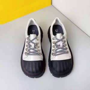 Klassieke Shell-hoofdeindeschoenen voor dames Lente 2022 Nieuwe zachte zool Lichtgewicht Casual kleine witte schoenen Mode Veelzijdige enkele schoenen