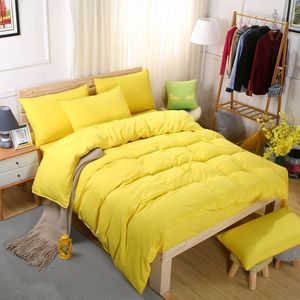 Conjuntos de ropa de cama de color sólido simple clásico King Queen Full Twin Tamaño Pure Yellow Funda nórdica Funda de almohada de hoja plana Set 3/4PCs 201113