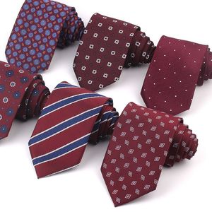 Corbatas clásicas y ajustadas de tejido Jacquard para hombre, corbatas a rayas a cuadros, florales, color azul vino, para boda, 8cm