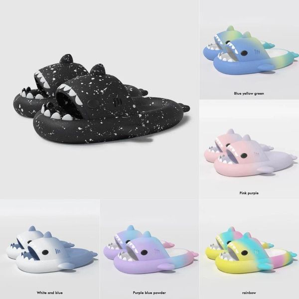 Zapatillas clásicas Sandalias Slipper Slipe Diseñador Diapositivas Zapatos planos Mujeres Sandalia de espuma Oscuridad Panda Blanca Summer Summer