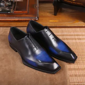 Berluti Classic bout carré Oxford chaussures en cuir formelles cravate d'affaires formelle pour hommes faites à la main et colorées artificiellement
