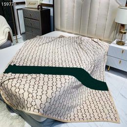 Klassieke gestreepte gooi dekens mode dubbele letter home deken zomer indoor airconditioning deken