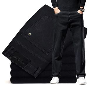 Klassieke stijl herfst en winter heren effen zwarte rechte jeans zakelijke mode stretch losse denim broek mannelijk merk 240321