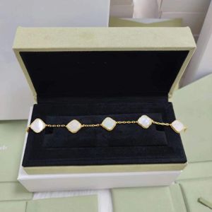 Klassieke stijl mode klavertje vier bedelarmbanden 18k geel goud wit parelmoer designer armband dames bruiloft Brid2665