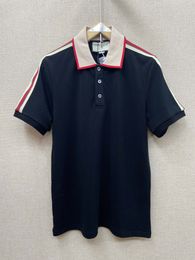 Klassisches Herren-POLO-Shirt, modisches Streifen-Nähdesign, Baumwollmaterial, europäische Größe, Markendesigner-Polo