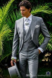 Klassieke stijl één knop lichtgrijze bruidegom smoking piek revers groomsmen beste man blazer heren bruiloft pakken (jas + broek + vest + stropdas) H: 631