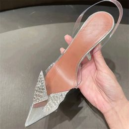 Classique Transparent Diamant Talon Haut Brillance Cap Toe Talons Pointe Fine Avec Les Chaussures Simples Pour Femmes Sexy Vides Été Cristal Fée Vent