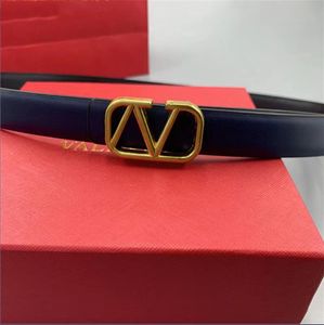 Cinturones para hombre de diseñador v clásico cinturón de lujo de color puro hombres chapado en oro carta hebilla cinture party business tamaño ajustable cinturón de cuero ancho 2.3 cm tamaño ga07 C23