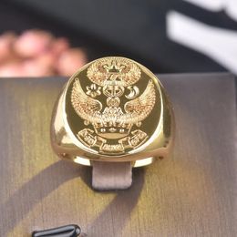 Classic Vintage Mens Gold plaqué bijoux royal gentleman familial sceau insigne à double tête de sonnerie aigle fête des hommes 240412
