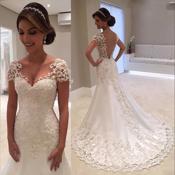 Classique Vintage Sirène Robes De Mariée 2018 Pleine Perlée Col En V À Manches Courtes En Dentelle Appliques Robe De Mariée Sur Mesure Robe De Noiva Robe D