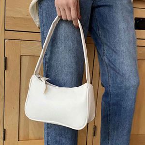 Klassieke vrouw tas mode ontwerper schouder oksel messenger bags dames tas populaire brede gouden ketting hoge kwaliteit mooie handtas