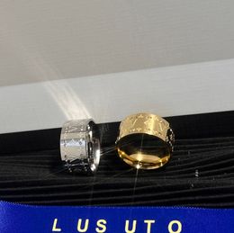 Klassieke vrouwen klaver paar ring luxe merk ontwerper cadeau ring klassieke doos verpakking sieraden dames nieuwe bruiloft liefde cadeau ring roestvrij stalen charme sieraden