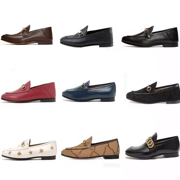 Mujeres clásicas Zapatos de vestir Zapatos de diseñador 100% cuero de vaca Hebilla de metal Señora SHoes Carta de cuero Zapato plano Mulas Princetown Hombres Trample Lazy tamaño casual 35-42-43-45 con caja