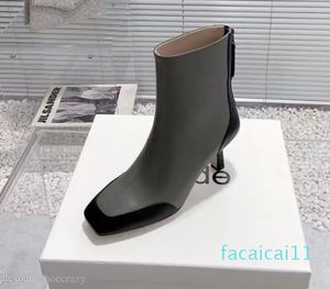 Botas de tobillo clásicas para mujer Cuero genuino Antideslizante Empalme duradero Botas cortas Estilo de diseñador Cremallera lateral Botas de moda Alta calidad con caja