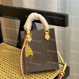 Classic Women Totes Mini Handbag Ontogo Handsbags Open Phone Sacs Sacs de portefeuille Bag du sac crossbody avec conception de motif de lettres de fleur