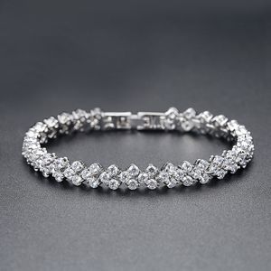 Bracelet de tennis classique en plaqué or blanc 18 carats avec zircone pour femme, diamant blanc, cœur d'amour, mode or argent cristal strass, chaîne à main