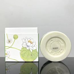 Klassieke cologne Top damesparfum Handgemaakte zeep 100g Wrap Soap Gift Set parfum Natuurlijke spray Verleidelijke parfum Dames