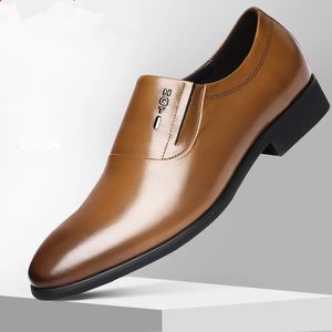 Classique hommes chaussures habillées plat formel hommes d'affaires Oxfords chaussures décontractées en cuir PU chaussures à enfiler grande taille chaussures pour homme