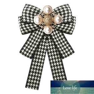 Classique Plaid Rayé Imprimé Arc Broche Toile Perles Noeud Papillon Corsage Collier Broches pour Femmes Col De Chemise Vêtements Bijoux Prix Usine Expert Conception Qualité