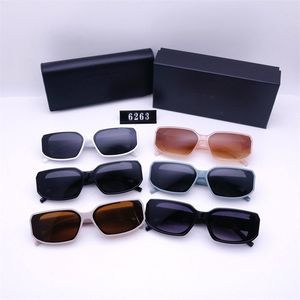 Lunettes de soleil classiques style froid lunettes de lunettes carrées en plein air pour hommes lunettes de soleil de luxe tendance populaire 2024 ornement haut de gamme de Noël hg124 F4