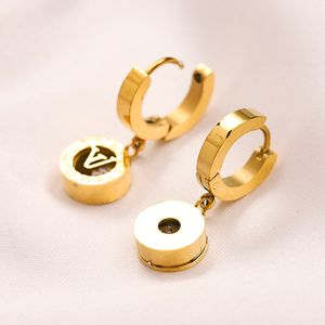 Classicletter Charm Earring Designer Stume Elegant Femmes Premium Boucles d'oreilles Boucles d'oreilles Couple Gold plaqué Sier Hot Brand Accessoires