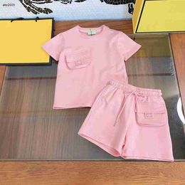Klassiekers Babykleding Flap Pocket Kinderen Kort Mouw Tweedelende set Girls Paksuits Maat 110-160 cm Summer Boys T-shirt en shorts 24mar