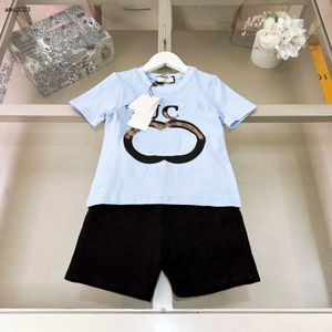 Classics baby T-shirtset Gesplitste logopatronen trainingspakken voor kinderen Maat 110-160 CM zomer korte mouwen en shorts 24Feb20