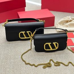 Classics Crossbody Designer Bag para mujer Vlogo Bolsas de hombro con cadena Bolsos Monedero Luxurys Brand Messenger Bag Letter Shopping Wallet Sin caja G18