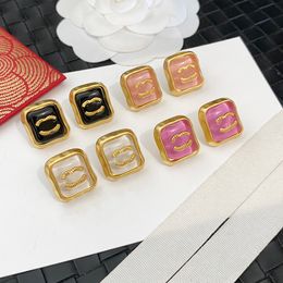 Klassiekers luxe merkontwerpers Letters Stud Geometric 18K Gold vergulde gekleurde Crystal Rhinestone Imitatie Pearl -oorrang Women Wedding Joodlry