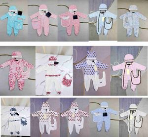 Klassiekers pasgeboren jumpsuits peuter kleding maat 52-80 designer baby kruipende pak baby katoen bodysuit sjaal comfortabele hoed 24 aapril