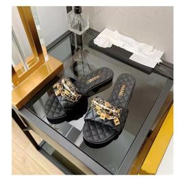Klassiekers sandalen modeontwerper ketting platte bodem slippers schuifbodems flip flops dames schoenen strand slipper bagandshoe