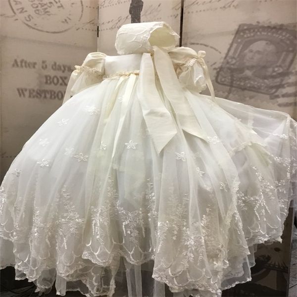 Robes de baptême en dentelle élégante pour bébés filles avec chapeau, col bijou, perles, longue robe de baptême en taffetas, robes de première communication