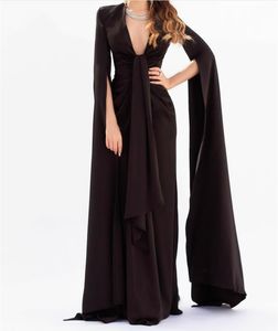 Robes de soirée élégantes longues noires à col en V avec plis gaine longueur de plancher en crêpe robes de noche fermeture éclair dos robes de bal pour les femmes