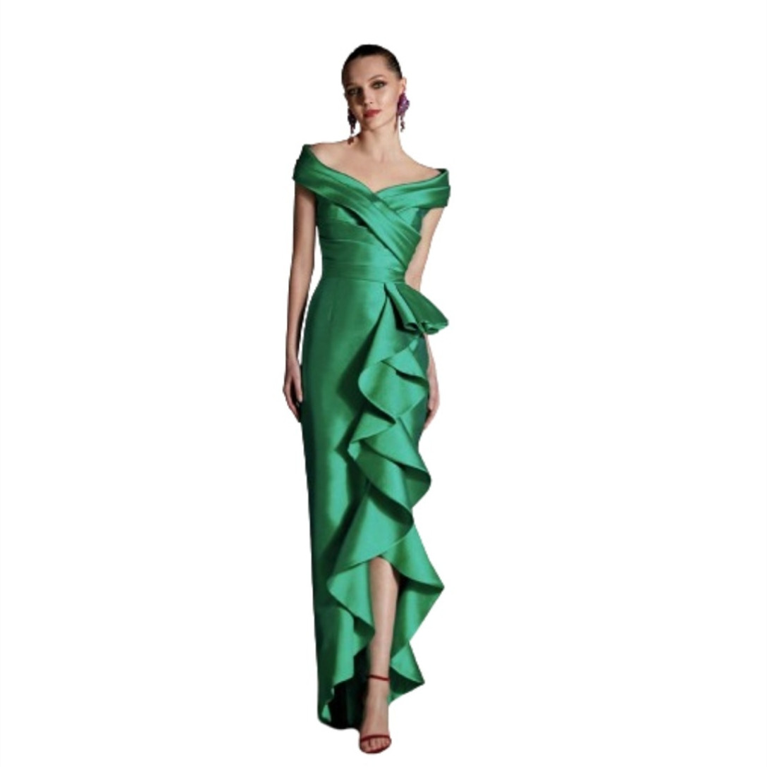 Classy Long Satin Green V-Neck Mother of the Bride Robes With Ruffles Sirène plissée Watteau Train Mom of the Groom Dress Robe Robe pour femmes
