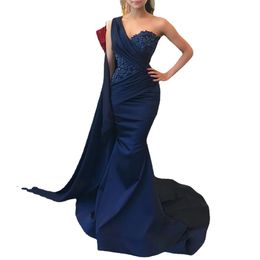 Elegantes vestidos de noche con cuentas de sirena azul marino, vestidos de baile con apliques de un hombro, tren de barrido, vestido Formal de satén de talla grande