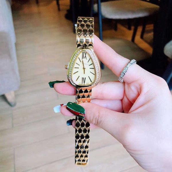 Clean Factory Relojes de lujo para mujer Relojes de pulsera con esfera ovalada de diamante de primera marca Reloj de cuarzo para mujer Relojes de pulsera para damas Chica Navidad Regalos del día de San Valentín