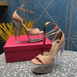Sandales en cristal clair en cuir verni, bout carré, bride à la cheville, escarpins à plateforme, talons épais de 155mm, chaussures de soirée de stylistes pour femmes women sandals