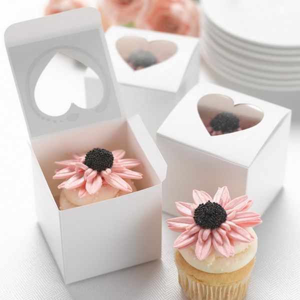 Clear Heart PVC Window Paper Single Cupcake Cake Box Favor de la boda Cajas de regalo para dulces 6 * 6 * 6 cm QW7497