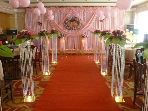 Pièce maîtresse de mariage clair brins de perles acryliques 120 cm de hauteur décoration de mariage route cité support de fleurs pour la décoration de table de mariage.